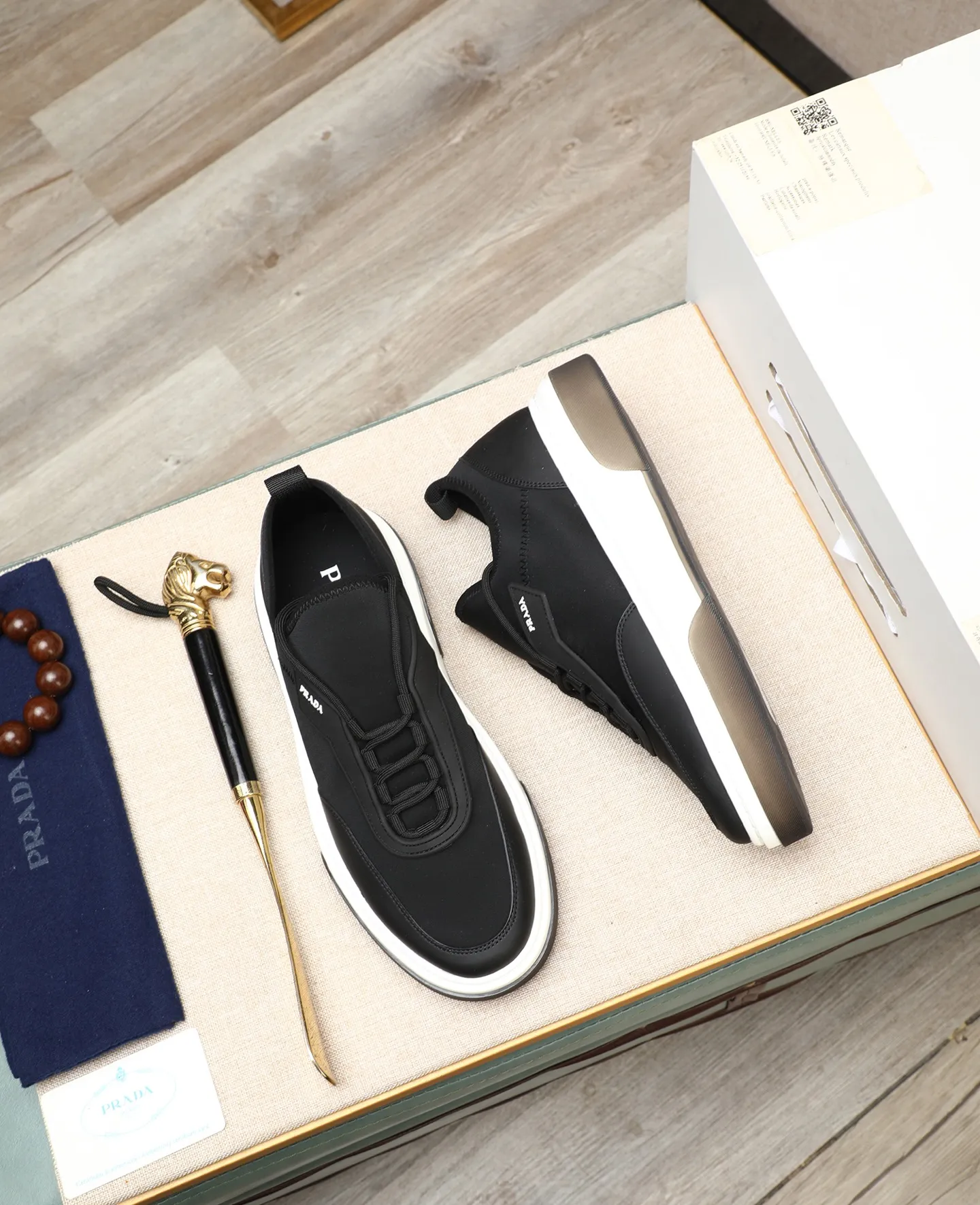 Men's shoes 💰580 [PRADA] Prada - High-end quality original order - Upper: 🔝 silk calfskin, brand canvas cloth, brand metal fasteners - Lining: mesh, foot pads; top-grade cowhide - Outsole: ultra-light TPU foam; molded outsole - Ultra-high quality control·Fine workmanship: highlighted (high-end·luxury·grade) -Size: 38-44 (45 can be customized) Wang